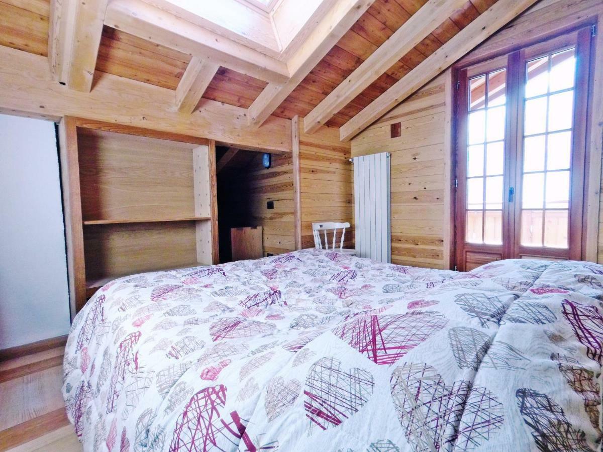 Casa Vacanza In Tipico Chalet Di Montagna Villa Varzo Exterior photo